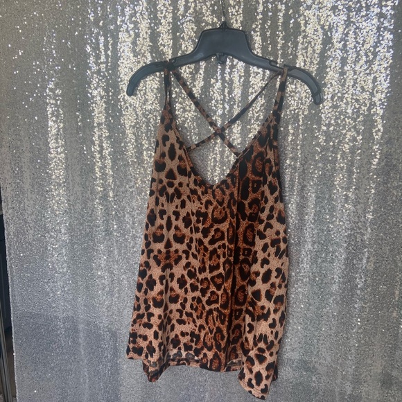 Leopard Criss Cross Front Tank - Picture 4 of 4